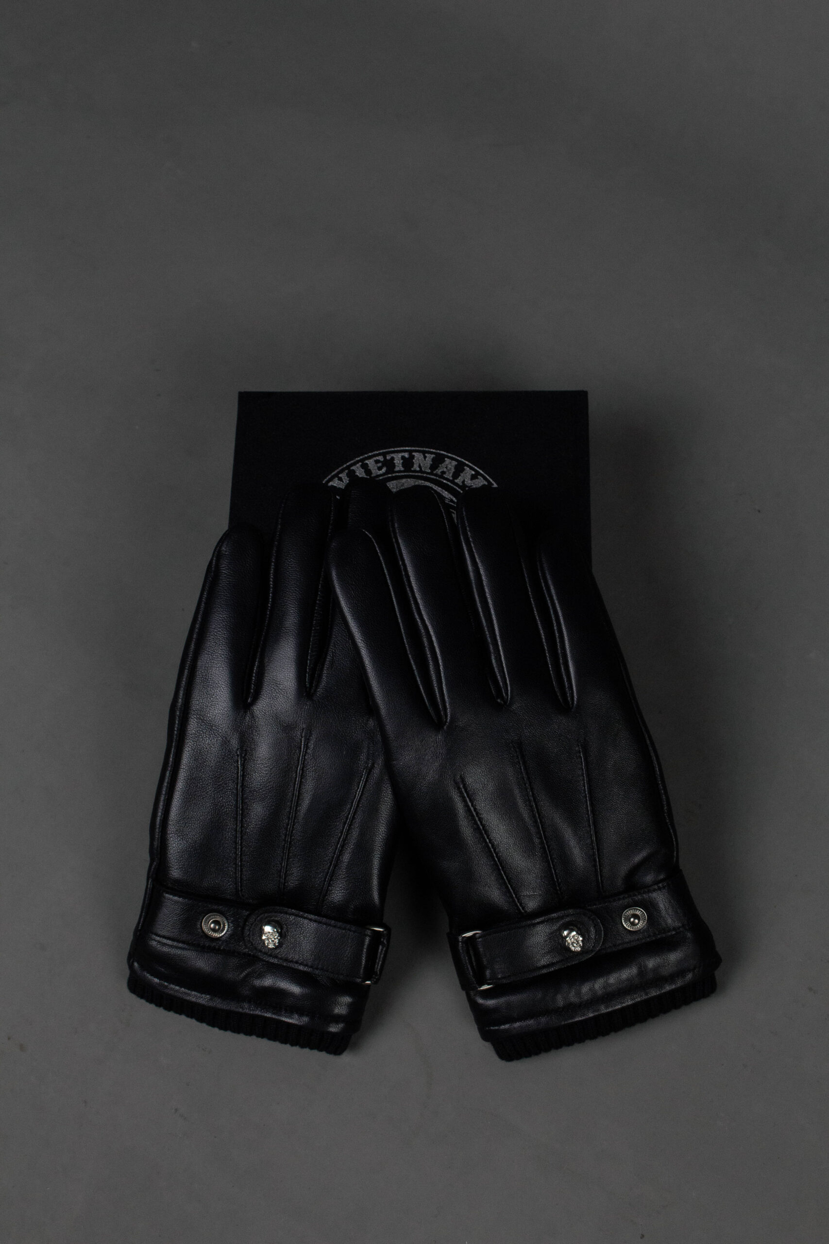 NEGAN GLOVES
